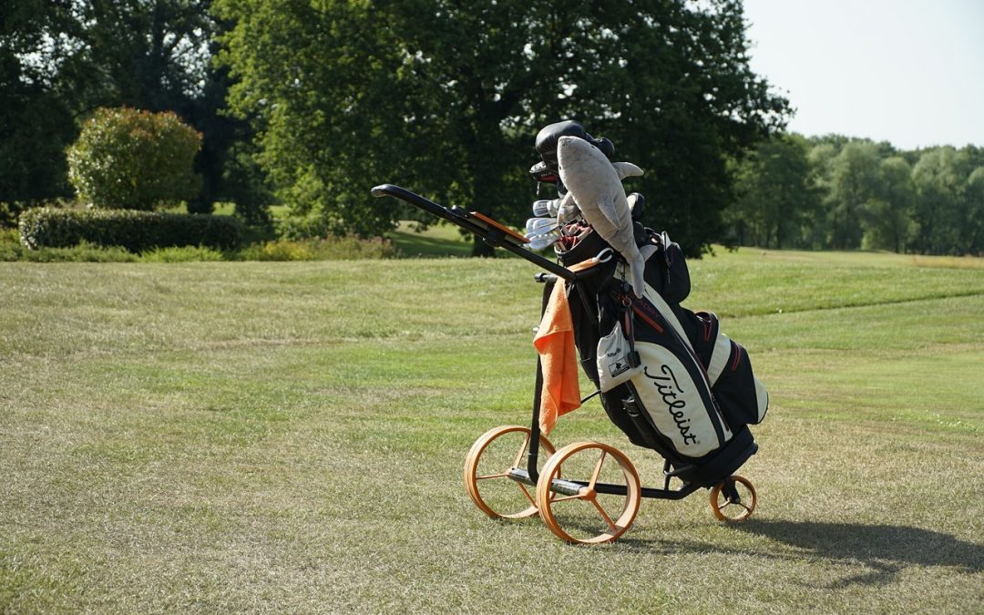 Comment choisir son sac de golf chariot ?